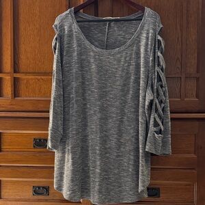 EUC Terra & Sky Gray Tunic Cut Out Lattice Long Sleeves Metallic Thread